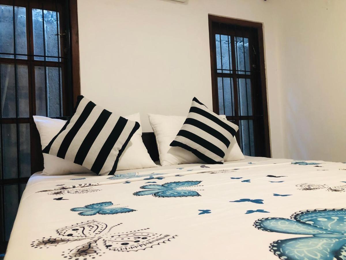 Honey Beach Негомбо Экстерьер фото