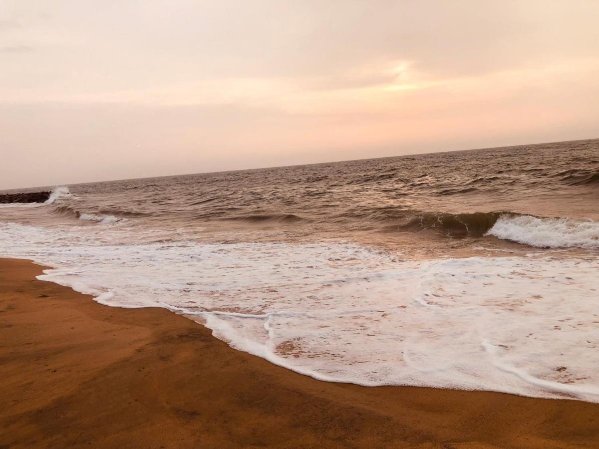 Honey Beach Негомбо Экстерьер фото