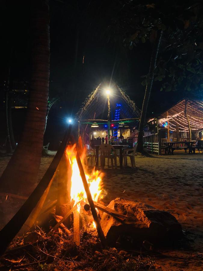 Honey Beach Негомбо Экстерьер фото