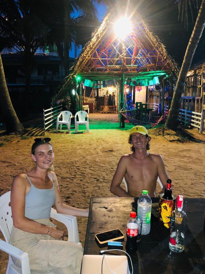 Honey Beach Негомбо Экстерьер фото