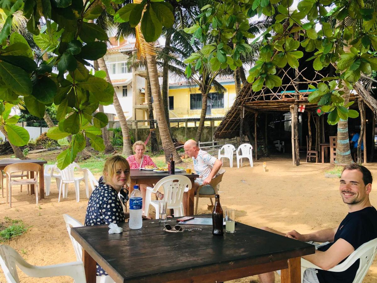 Honey Beach Негомбо Экстерьер фото